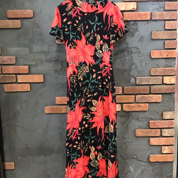 Dress - Picture 4 of 7